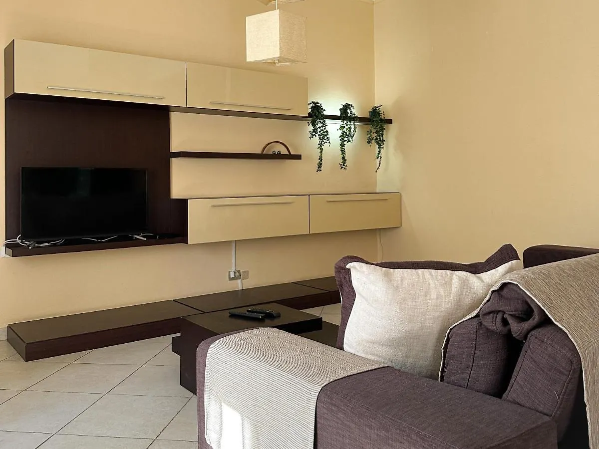 Modern Isola Apartment - Metro & Self-Checkin Milan